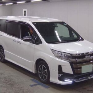 2021 Toyota Noah pearl gasoline used car Japan export