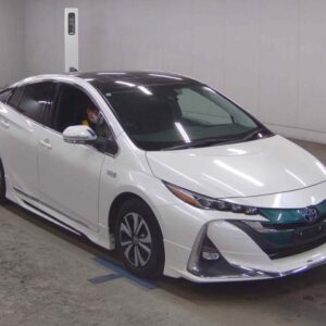 2017 Toyota Prius Phv pearl gasoline used car Japan export
