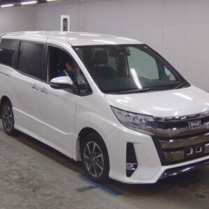 2019 Toyota Noah pearl gasoline used car Japan export