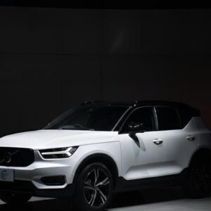 2020 Volvo Xc40 pearl hybrid used car Japan export