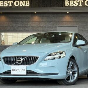 2017 Volvo V40 blue diesel used car Japan export