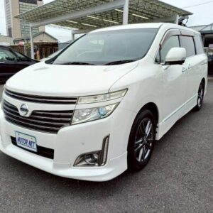 2012 Nissan Elgrand pearl gasoline used car Japan export