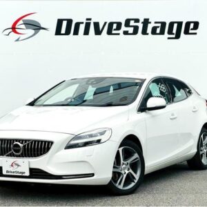 2017 Volvo V40 pearl diesel used car Japan export