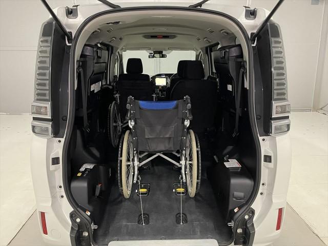 Ref:AUX-23458591 TOYOTA VOXY 2017 8 Ref:AUX-23458591 TOYOTA VOXY 2017 - Image 8