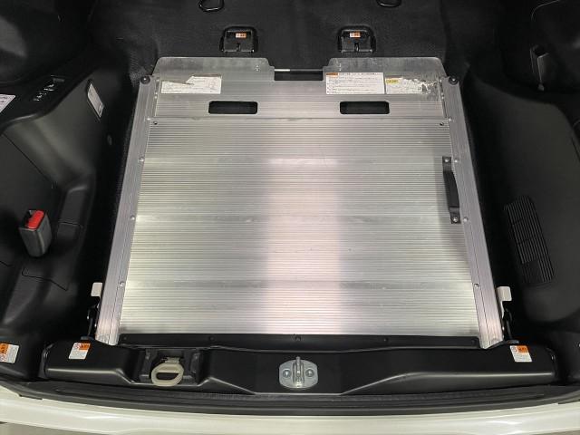 Ref:AUX-23458591 TOYOTA VOXY 2017 10 Ref:AUX-23458591 TOYOTA VOXY 2017 - Image 10
