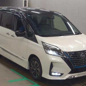 2021 Nissan Serena pearl gasoline used car Japan export