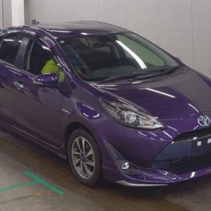 2019 Toyota Aqua purple gasoline used car Japan export