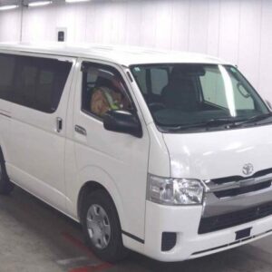 2018 Toyota Hiace Van white diesel used car Japan export