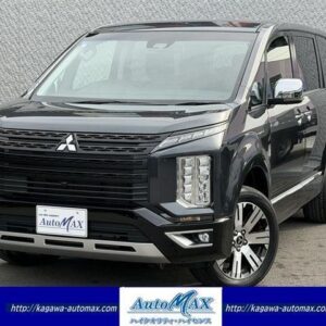2024 Mitsubishi Delica D:5 gray diesel used car Japan export