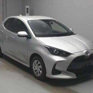 2022 Toyota Yaris silver gasoline used car Japan export