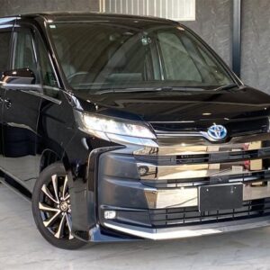 2024 Toyota Noah black hybrid used car Japan export