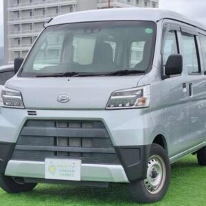 2021 Daihatsu Hijet Cargo silver gasoline used car Japan export
