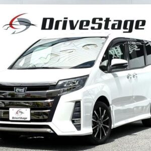 2018 Toyota Noah pearl gasoline used car Japan export