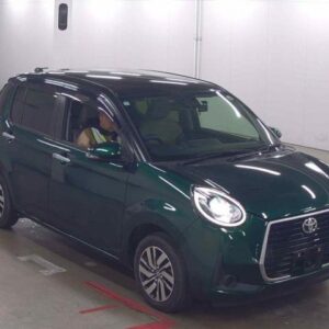 2021 Toyota Passo green gasoline used car Japan export