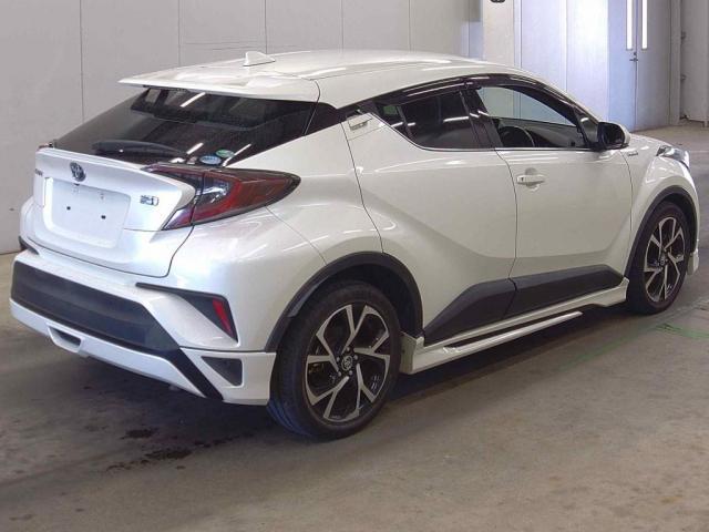Ref:AUX-23478256 TOYOTA C-HR 2017 2 Ref:AUX-23478256 TOYOTA C-HR 2017 - Image 2