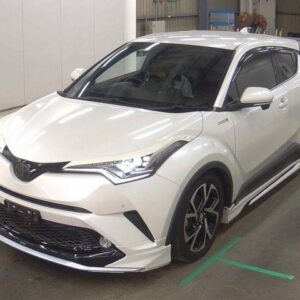 2017 Toyota C-Hr pearl gasoline used car Japan export