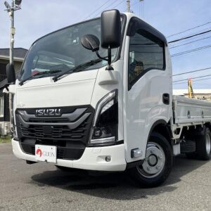 2025 Isuzu Elf Truck white diesel used car Japan export