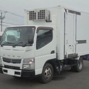 2016 Mitsubishi Fuso Canter white diesel used car Japan export