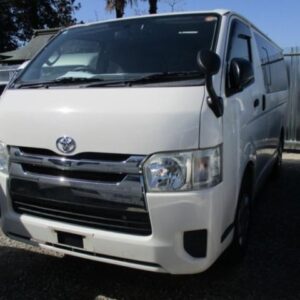 2015 Toyota Hiace Van white diesel used car Japan export