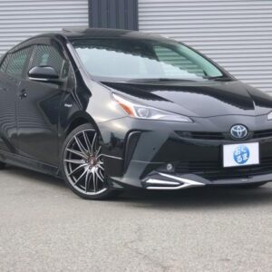 2019 Toyota Prius black hybrid used car Japan export