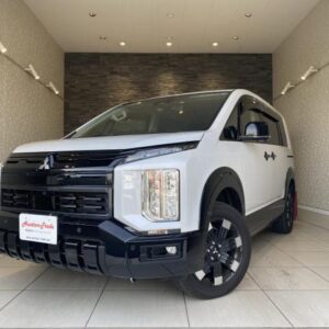 2026 Mitsubishi Delica D:5 white diesel used car Japan export