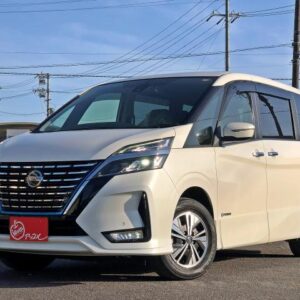 2021 Nissan Serena pearl gasoline used car Japan export