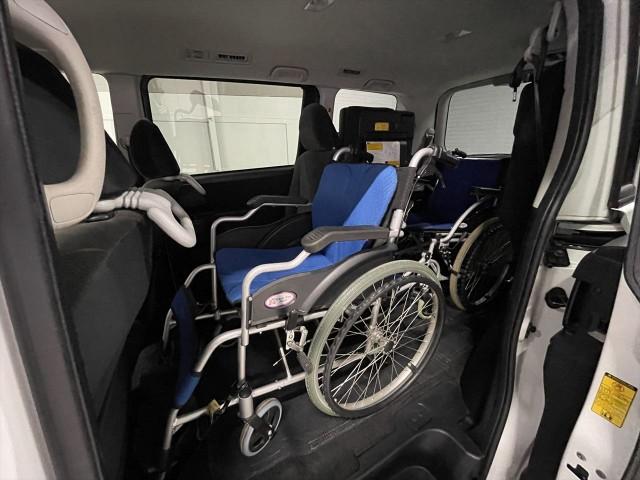Ref:AUX-23497442 TOYOTA VOXY 2013 14 Ref:AUX-23497442 TOYOTA VOXY 2013 - Image 14