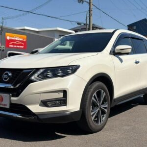 2018 Nissan X-Trail white gasoline used car Japan export