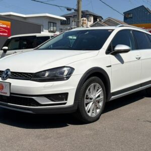 2016 Volkswagen Golf Alltrack white gasoline used car Japan export