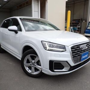 2020 Audi Q2 white gasoline used car Japan export