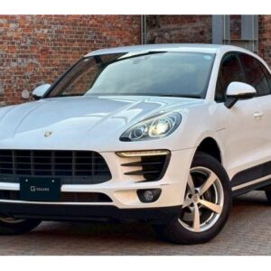 2017 Porsche Macan white gasoline used car Japan export
