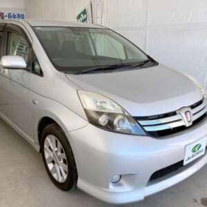 2013 Toyota Isis silver gasoline used car Japan export