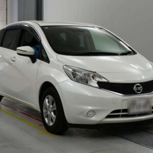 2015 Nissan Note pearl gasoline used car Japan export
