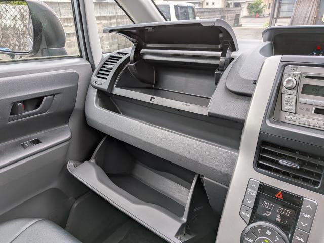 Ref:AUX-23502394 TOYOTA NOAH 2009 12 Ref:AUX-23502394 TOYOTA NOAH 2009 - Image 12