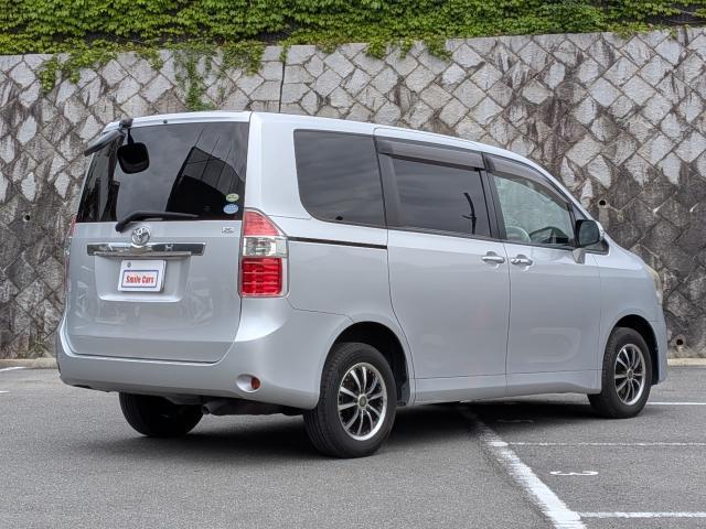 Ref:AUX-23502394 TOYOTA NOAH 2009 4 Ref:AUX-23502394 TOYOTA NOAH 2009 - Image 4