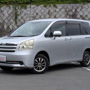 2009 Toyota Noah silver gasoline used car Japan export