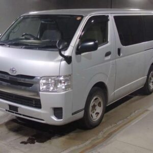 2018 Toyota Hiace Van silver gasoline used car Japan export