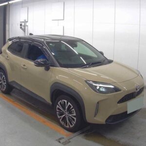 2023 Toyota Yaris Cross tea gasoline used car Japan export