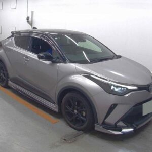 2021 Toyota C-Hr silver gasoline used car Japan export