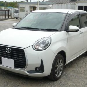 2021 Toyota Passo pearl gasoline used car Japan export