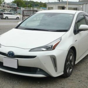 2019 Toyota Prius pearl gasoline used car Japan export