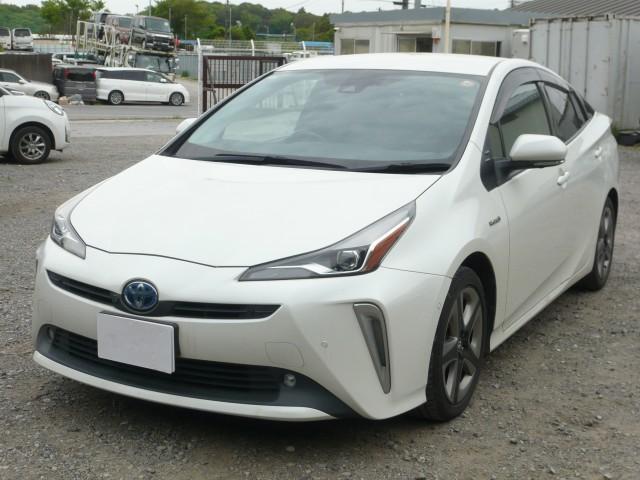 Ref:AUX-23506782 TOYOTA PRIUS 2019 1 2019 Toyota Prius pearl gasoline used car Japan export
