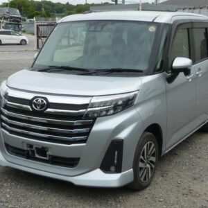 2021 Toyota Roomy silver gasoline used car Japan export