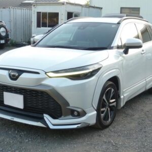 2022 Toyota Corolla Cross pearl gasoline used car Japan export