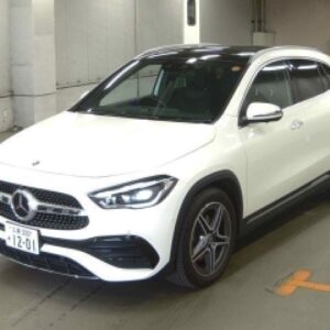 2020 Mercedes Benz Gla-Class white diesel used car Japan export
