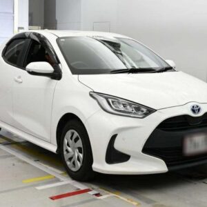 2021 Toyota Yaris white gasoline used car Japan export