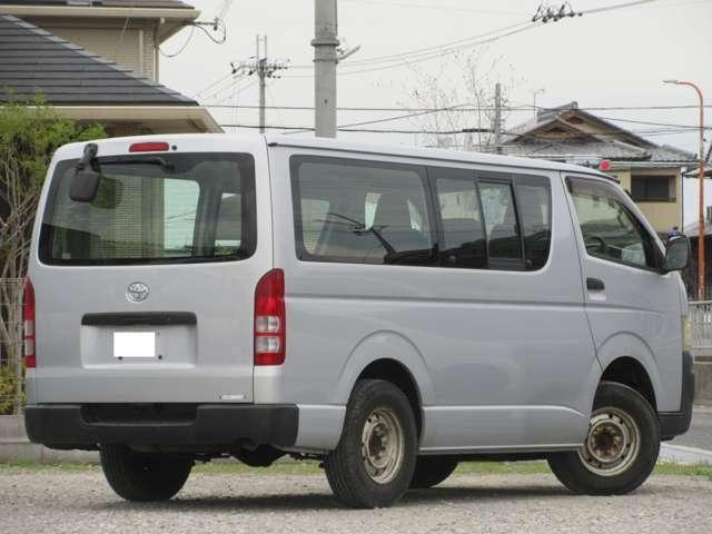 Ref:AUX-23517460 TOYOTA HIACE VAN 2006 2 Ref:AUX-23517460 TOYOTA HIACE VAN 2006 - Image 2