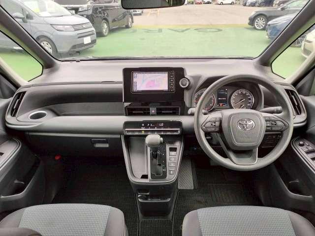 Ref:AUX-23521122 TOYOTA NOAH 2022 5 Ref:AUX-23521122 TOYOTA NOAH 2022 - Image 5
