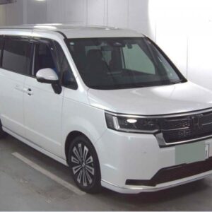 2023 Honda Stepwagon pearl gasoline used car Japan export