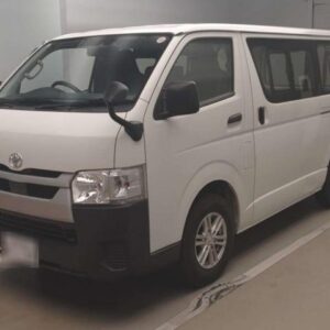2020 Toyota Hiace Van white gasoline used car Japan export